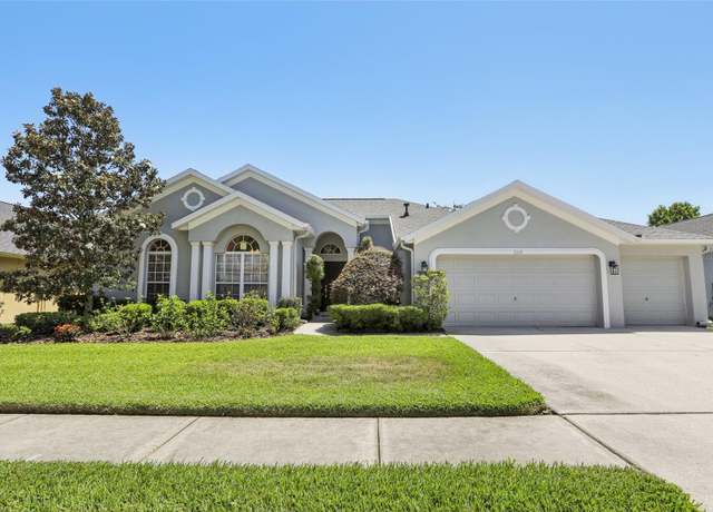 Property at 5119 Whispering Leaf Trl, Valrico, FL 33596, 4 beds, 3 baths