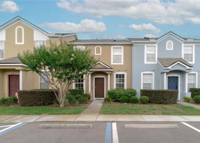 Property at 1250 Charlesworth Dr, Wesley Chapel, FL 33543, 2 beds, 2.5 baths