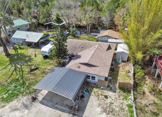 Property at 16 Palm Dr, Yankeetown, FL 34498, 2 beds, 1 bath