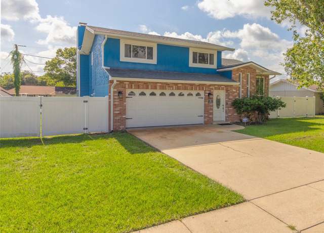 Property at 204 Devon St, Port Orange, FL 32127, 3 beds, 2.5 baths