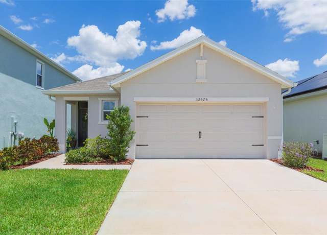 Property at 32575 Canyonlands Dr, Wesley Chapel, FL 33543, 3 beds, 2 baths
