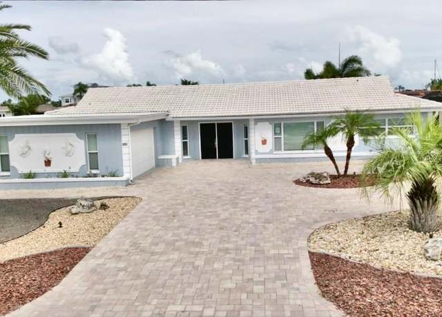 Property at 5339 Bowline Bnd, New Port Richey, FL 34652, 3 beds, 2 baths