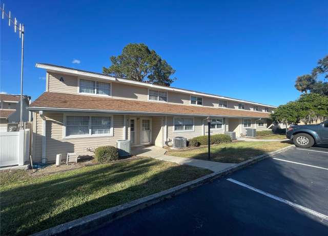Property at 11001 SE Sunset Harbor Rd Unit A08, Summerfield, FL 34491, 2 beds, 1.5 baths