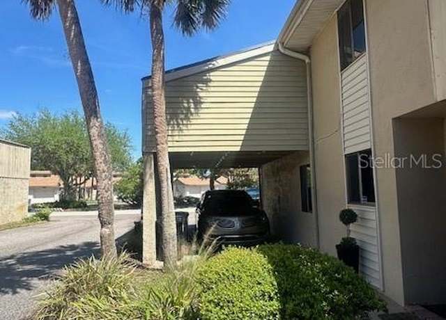 Property at 1428 Oak Pl Unit A, Apopka, FL 32712, 2 beds, 2.5 baths