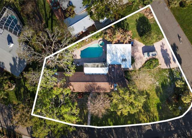 Property at 6305 Bahama Shores Dr S, St Petersburg, FL 33705, 3 beds, 2.5 baths