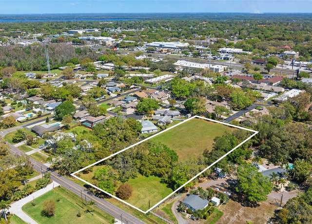 Property at 854 Riviere Rd, Palm Harbor, FL 34683