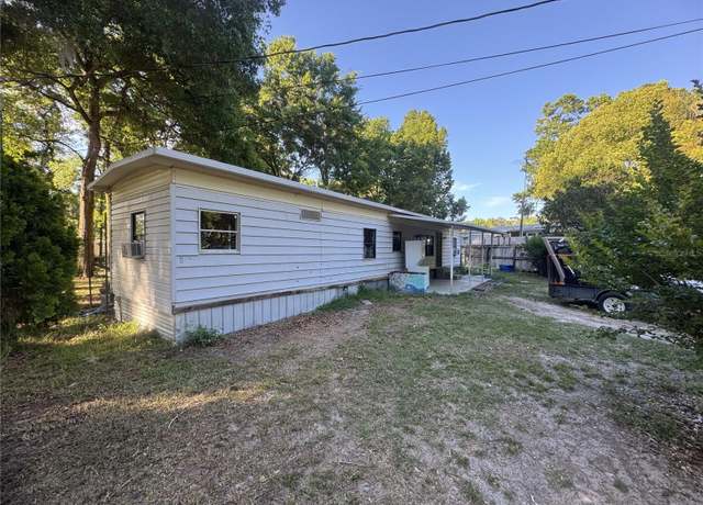 Property at 4905 SE 147th Pl, Summerfield, FL 34491, 2 beds, 1 bath