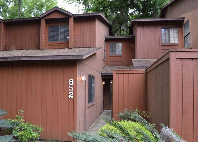 Property at 852 SW 58th Ter, Gainesville, FL 32607, 3 beds, 3 baths