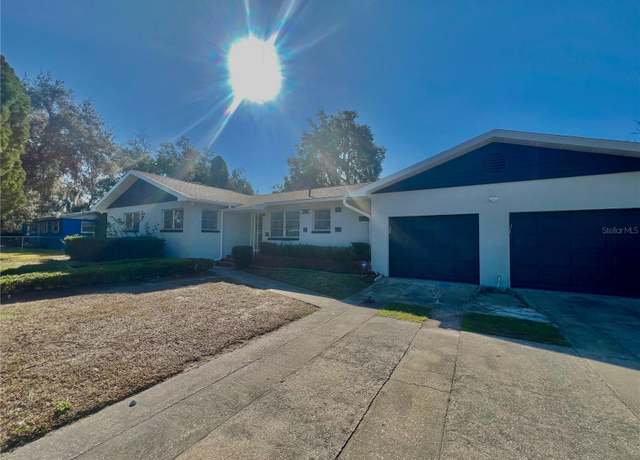 Property at 1732 SW 6th St, Ocala, FL 34471, 4 beds, 3 baths