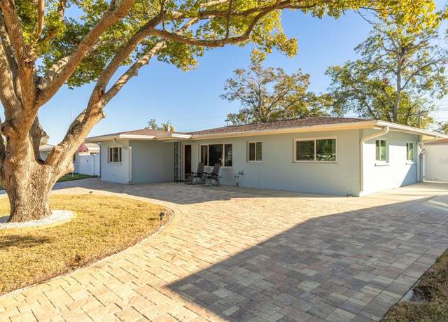 Property at 2308 Victory Ave, Largo, FL 33770, 2 beds, 2 baths