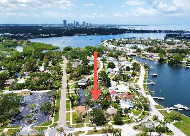 Property at 321 42nd Ave S, St Petersburg, FL 33705, 4 beds, 2 baths