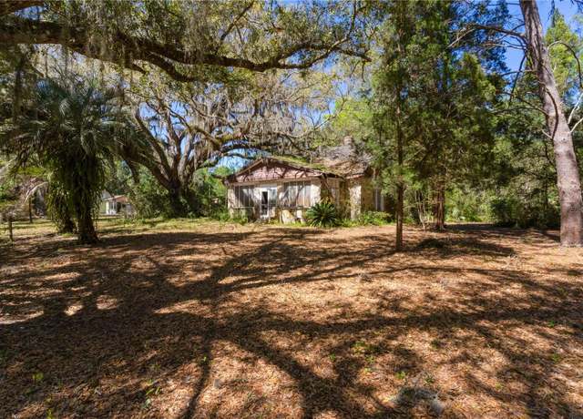 Property at 801 Kilgore St, Wildwood, FL 34785, 2 beds, 1 bath