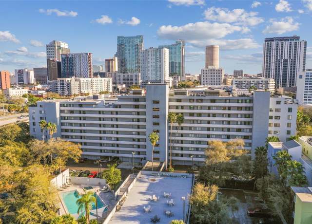 Property at 201 W Laurel St #704, Tampa, FL 33602, 1 bed, 1.5 baths