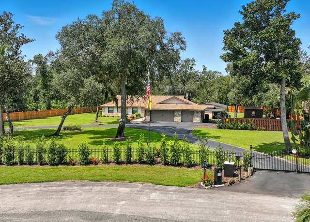 Property at 6248 Palomino Cir, Port Orange, FL 32127, 4 beds, 3 baths