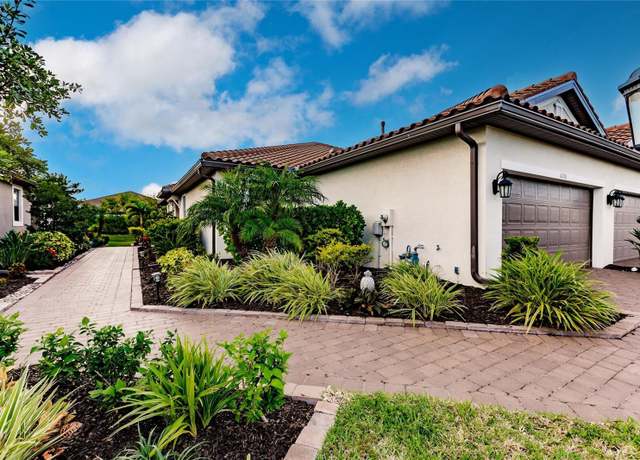 Property at 6226 Plateau Ct, Bradenton, FL 34203, 2 beds, 2 baths