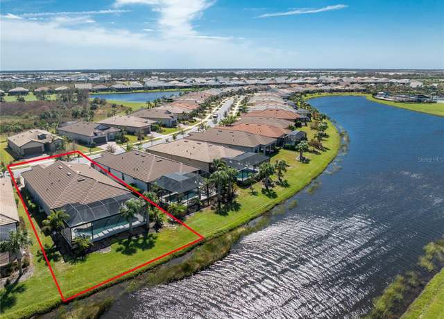Property at 13077 Rinella St, Venice, FL 34293, 4 beds, 2 baths
