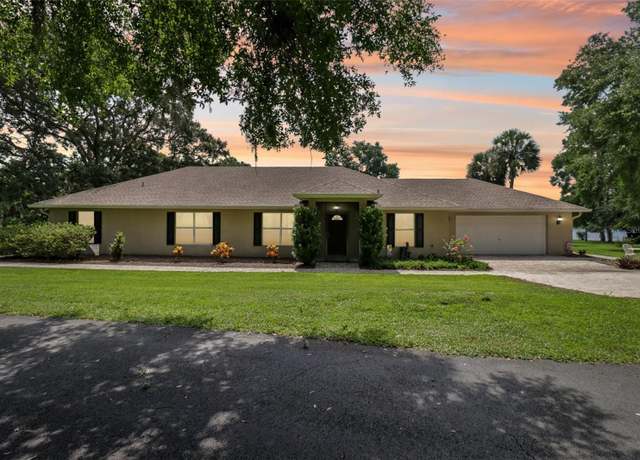 Property at 40610 Babb Rd, Umatilla, FL 32784, 3 beds, 2.5 baths