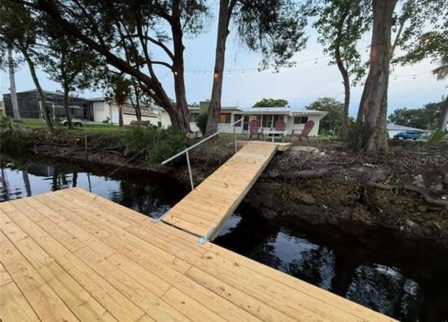 Property at 3930 N Seminole Pt, Crystal River, FL 34428, 3 beds, 2 baths