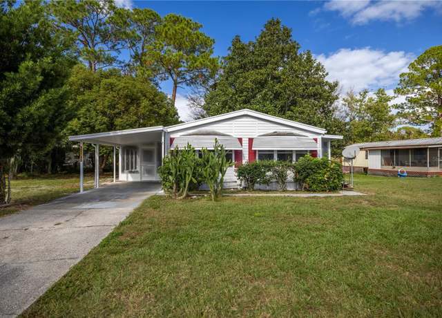 Property at 12145 Lakeview Dr, Leesburg, FL 34788, 2 beds, 2 baths