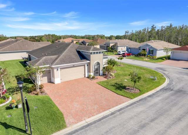 Property at 428 Bel Air Way, Kissimmee, FL 34759, 3 beds, 2 baths