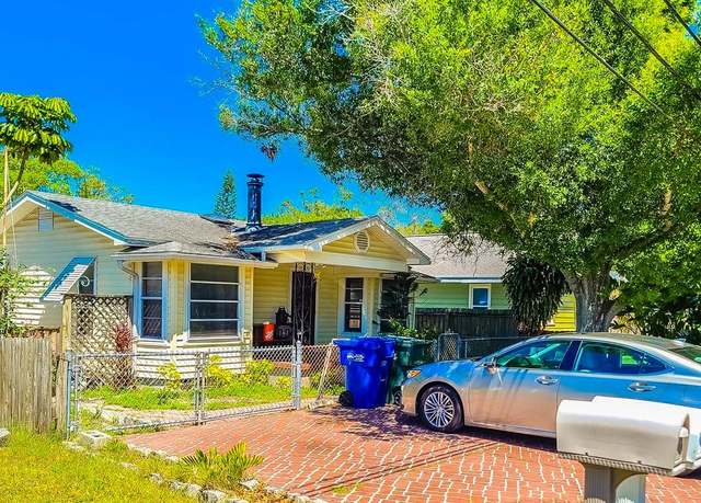 Property at 616 2nd Ave NW, Largo, FL 33770, 2 beds, 2 baths