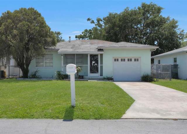 Property at 5000 18th Ave S, Gulfport, FL 33707, 2 beds, 1.5 baths