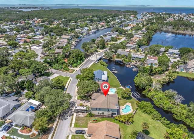 Property at 435 Westwinds Dr, Palm Harbor, FL 34683, 3 beds, 3 baths
