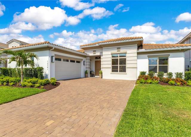 Property at 13791 Abberwick Dr, Orlando, FL 32832, 4 beds, 4 baths
