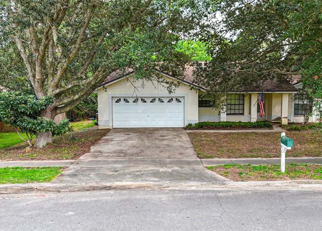 Property at 15832 Sausalito Cir, Clermont, FL 34711, 3 beds, 2 baths