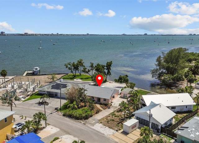 Property at 4749 Baywood Point Dr S, Gulfport, FL 33711, 3 beds, 2 baths