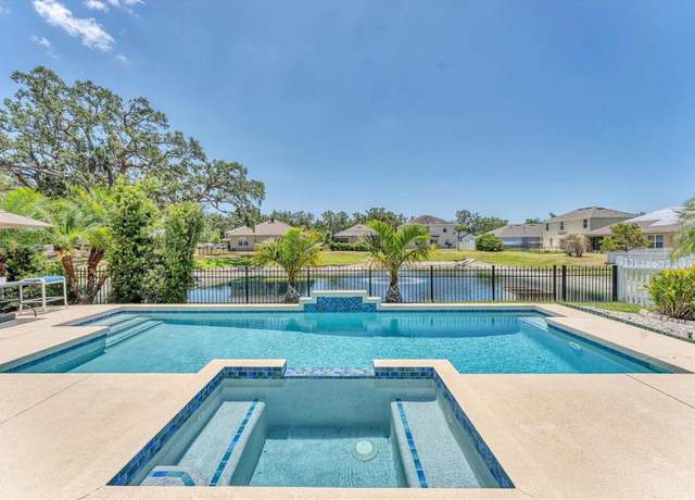 Property at 5717 71st St E, Palmetto, FL 34221, 3 beds, 2 baths