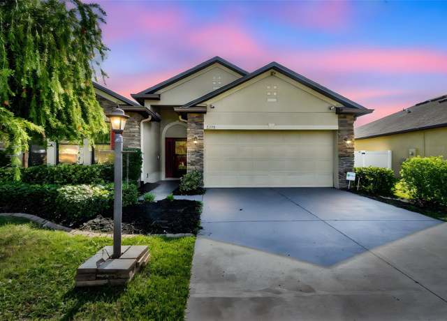Property at 2230 10th Ave E, Palmetto, FL 34221, 4 beds, 2 baths