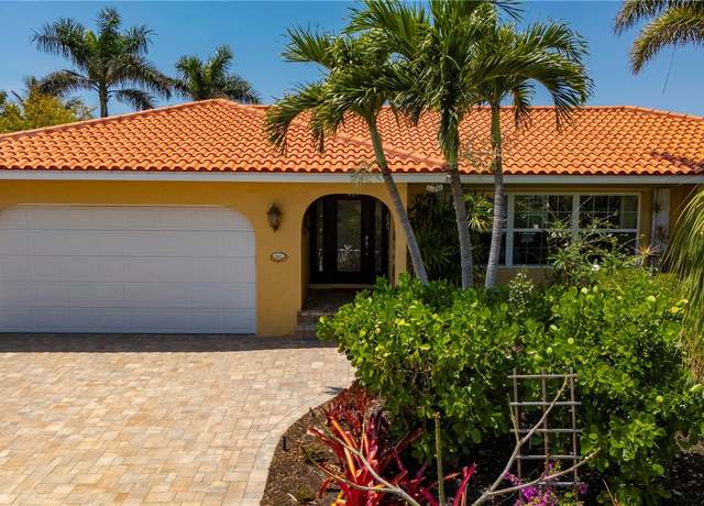 Property at 805 Brenda Ct, Punta Gorda, FL 33950, 3 beds, 2 baths