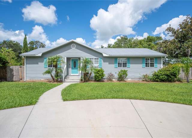 Property at 1625 S Broadway Ave, Bartow, FL 33830, 4 beds, 2 baths