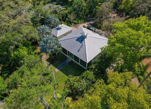 Property at 625 Stiles Ln, Palm Harbor, FL 34683, 3 beds, 2 baths
