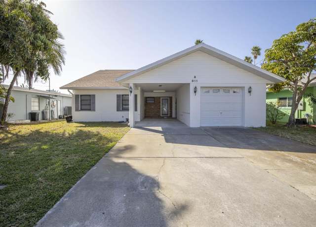 Property at 811 Bay Point Dr, Madeira Beach, FL 33708, 3 beds, 2 baths