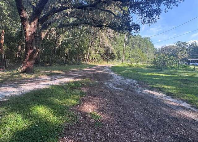 Property at 22299 Powell Rd, Brooksville, FL 34602, 2 beds, 1 bath