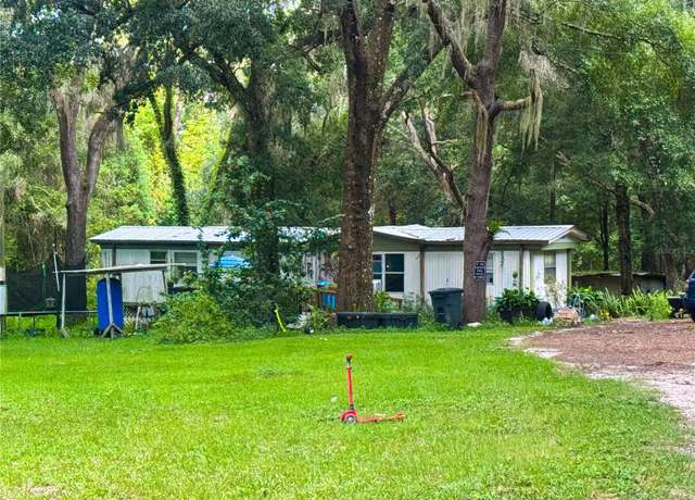 Property at 22299 Powell Rd, Brooksville, FL 34602, 2 beds, 1 bath