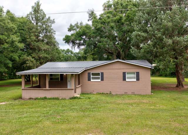 Property at 18702 NW 94th Ave, Alachua, FL 32615, 3 beds, 2 baths