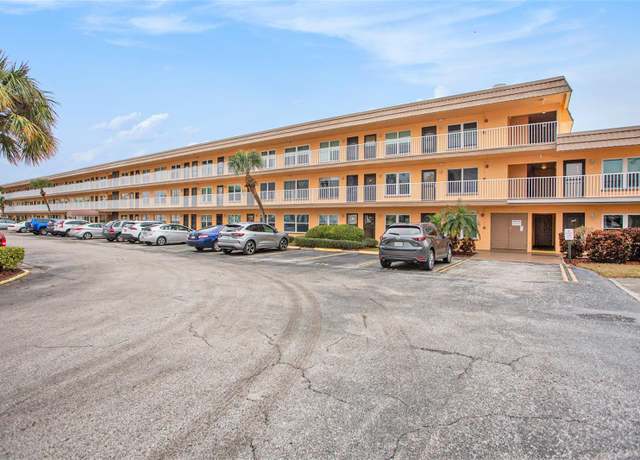 Property at 6400 46th Ave N #121, Kenneth City, FL 33709, 1 bed, 1 bath