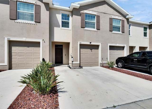 Property at 708 Barclay Wood Dr, Ruskin, FL 33570, 3 beds, 2.5 baths