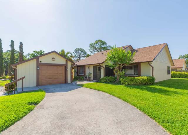 Property at 2211 Bay Berry Ln, Clearwater, FL 33763, 2 beds, 2 baths