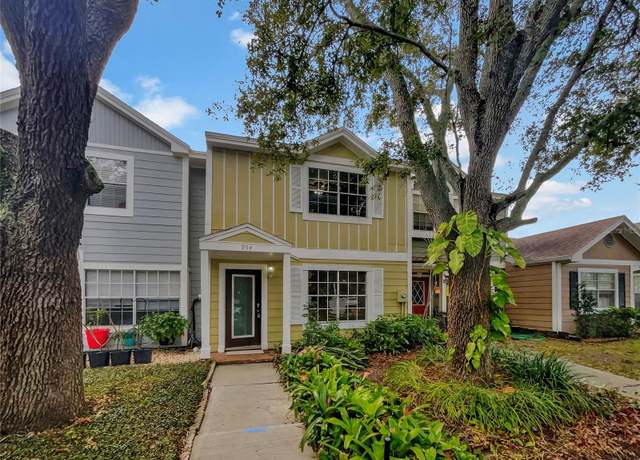 Property at 954 Franklin Ct, Palm Harbor, FL 34683, 2 beds, 1.5 baths