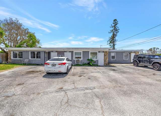 Property at 5100 South Rd, New Port Richey, FL 34652, 3 beds, 5 baths