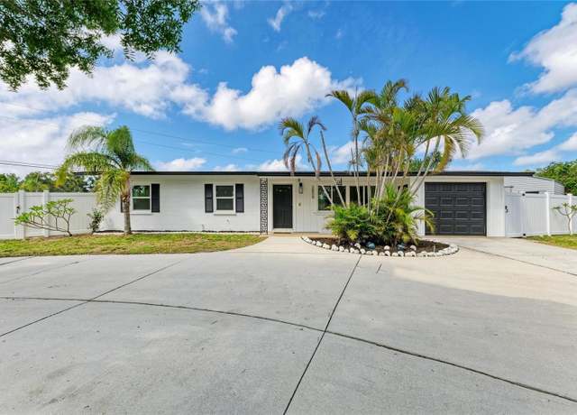 Property at 3808 Cape Vista Dr, Bradenton, FL 34209, 3 beds, 2 baths