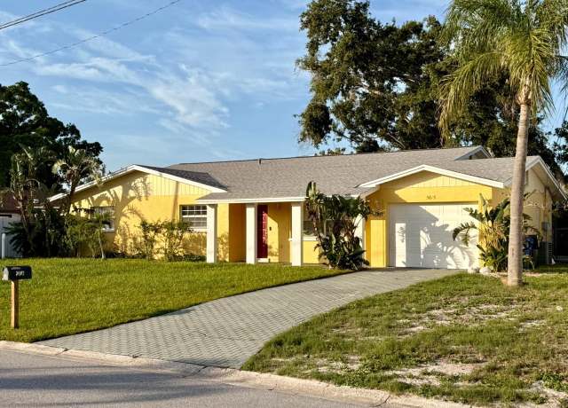 Property at 5615 Waneta Pl, Sarasota, FL 34231, 3 beds, 2 baths