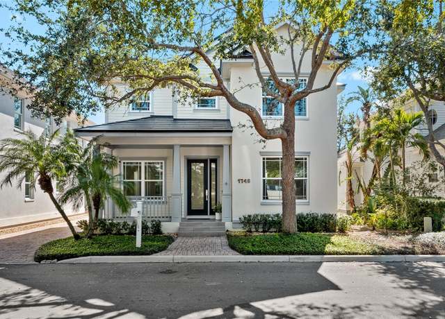 Property at 1746 Stapleton St, Sarasota, FL 34239, 4 beds, 3 baths