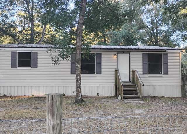 Property at 16727 NE 56th Pl, Silver Springs, FL 34488, 3 beds, 2 baths