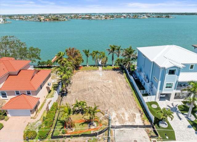 Property at 6 Paradise Ln, Treasure Island, FL 33706