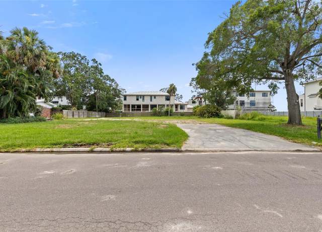 Property at 5028 W Longfellow Ave, Tampa, FL 33629